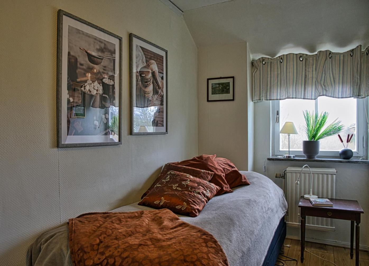 Bed And Books Pa Oesterlens Gaesthaerbaerge Glemminge Экстерьер фото